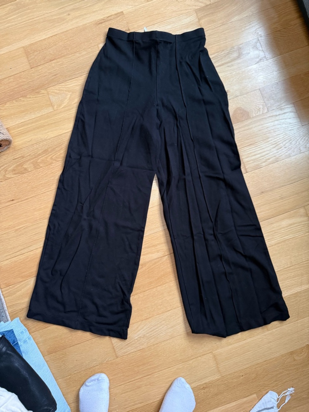 Max Studio Black Wide-Leg Trousers